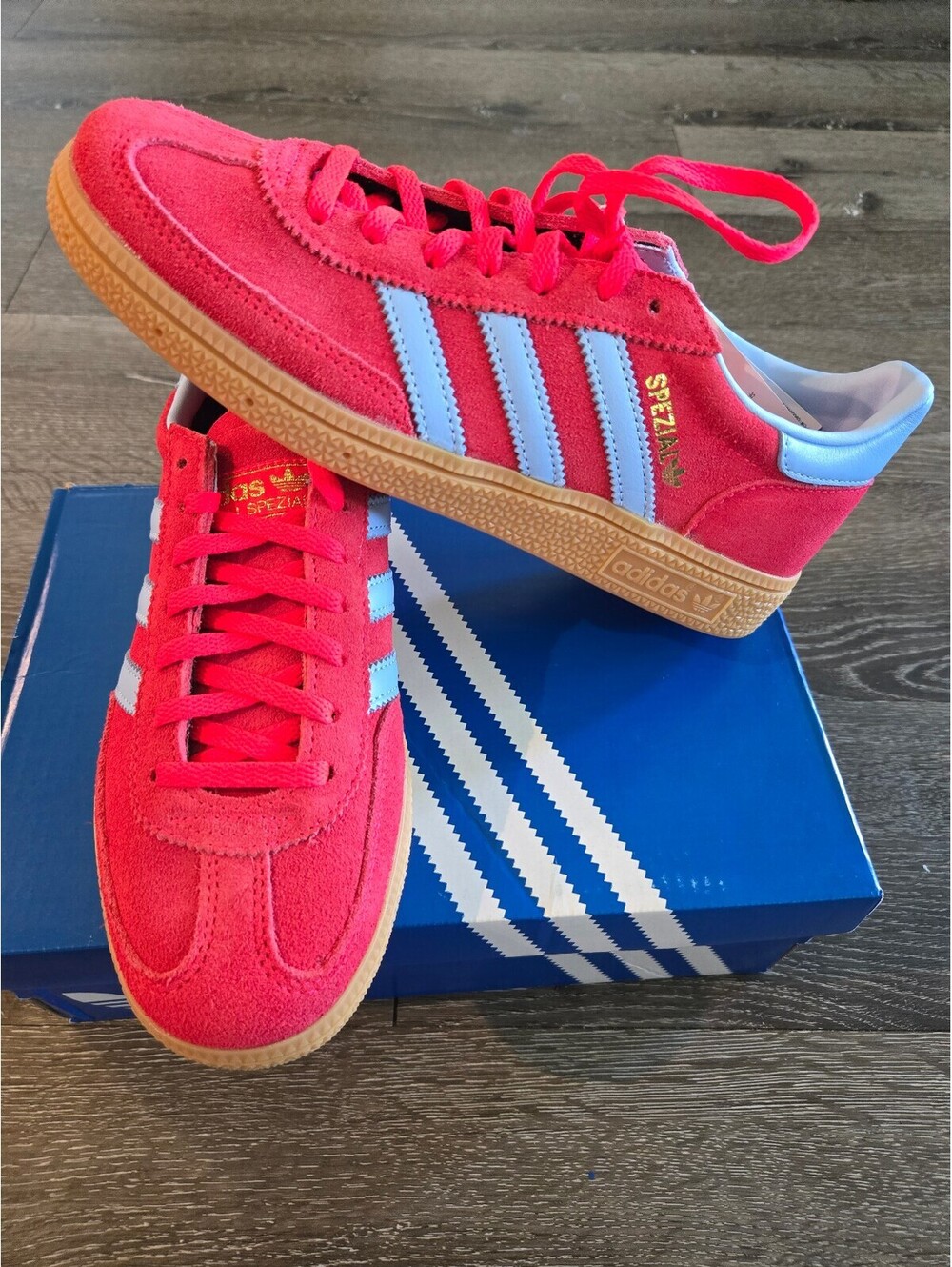adidas Handball Spezial W Lucid Red Glow Blue Gum Women's 7 JR3607 NIB